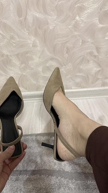 кийит: Туфли-слінги H&M, размер 40. - Модель: закрытый острый нос — 5