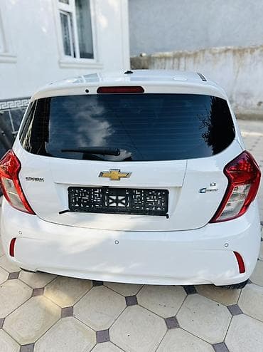 Chevrolet: Chevrolet Spark: 2017 г., 1 л, Вариатор, Бензин, Хэтчбэк — 7