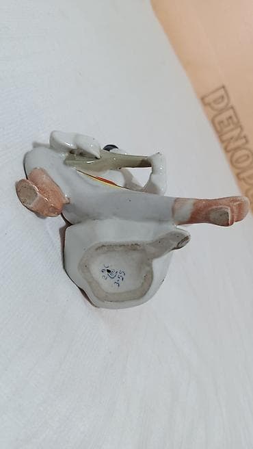 ra 1: Фарфоровая статуэтка «Пара с музыкантом» — 5