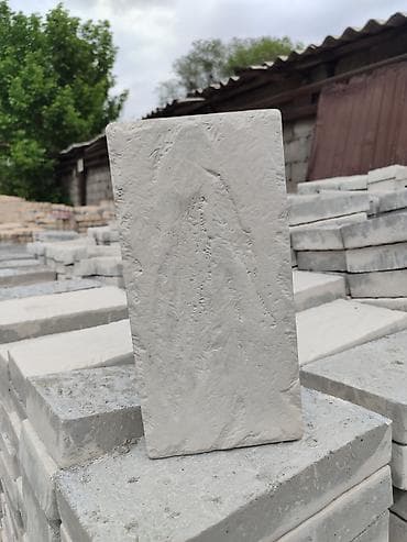 пилитка рез: Брусчатка сатуу жана төшөө кызматы. Брусчатка, бордюр, латок — 6