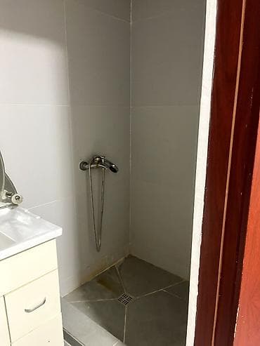 кирпичный дом: 40 м², 2 комнаты, Утепленный, Забор, огорожен — 6