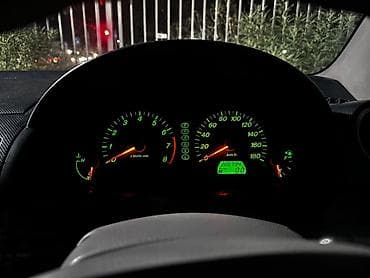 bcd com: Mazda Demio: 2004 г., 1.3 л, Автомат, Бензин, Хэтчбэк — 7