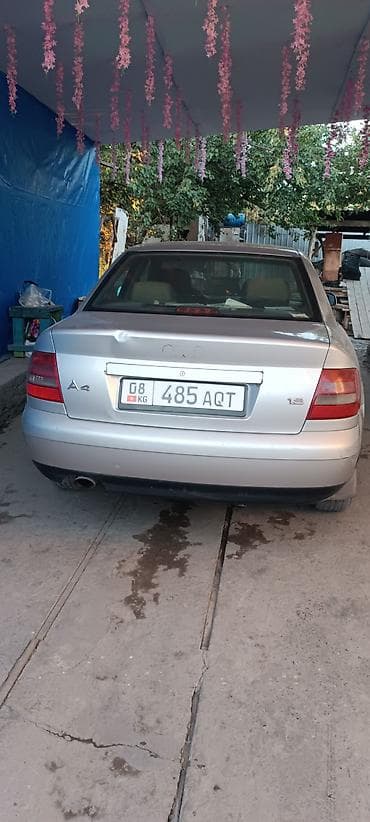 2 8: Audi A4: 2000 г., 1.8 л, Автомат, Бензин, Седан — 3