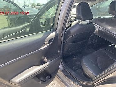 5: Toyota Camry: 2021 г., 2.5 л, Автомат, Гибрид, Седан — 4