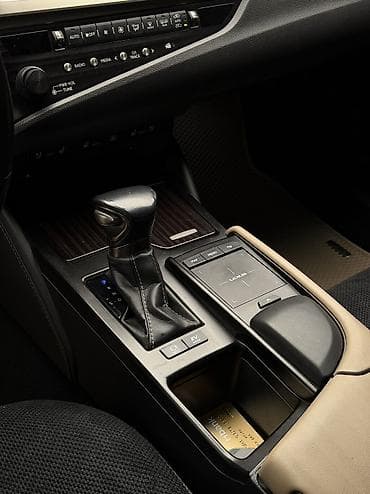 lexus ls600h: Lexus ES: 2019 г., 2.5 л, Вариатор, Гибрид, Седан — 9