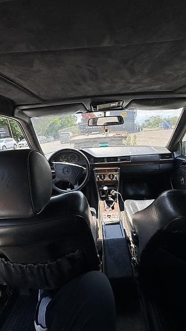 g wagon: Mercedes-Benz W124: 1991 г., 2 л, Механика, Бензин, Седан — 7