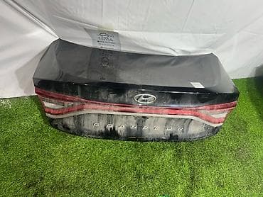 outback 2017: Крышка багажника Hyundai, 2017 г., Оригинал — 1