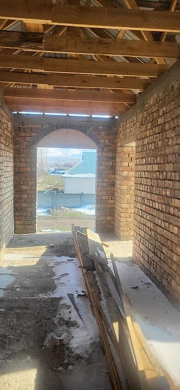 Продажа домов: Кирпичный двухэтажный дом (коробка) с мансардной крышей - Материал — 6