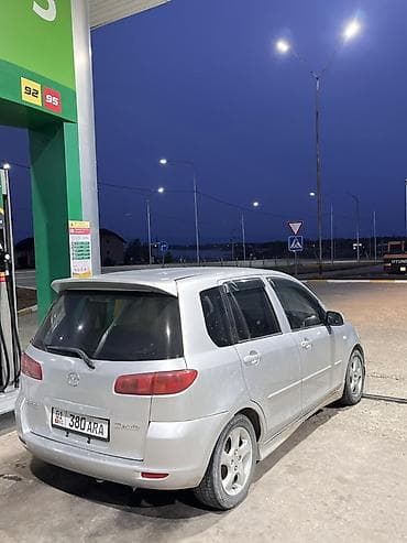 Mazda PREMACY: 2002 г., 1.5 л, Типтроник, Бензин, Минивэн