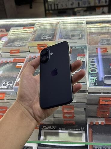 IPhone 16, Б/у, 128 ГБ, Midnight, Коробка, Защитное стекло, Чехол, 91 %