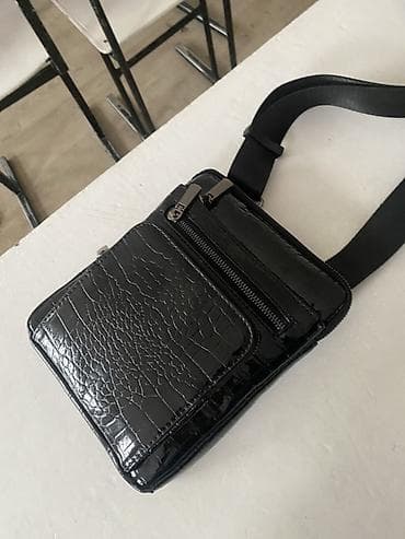 Люкс копия бутун Компактная сумка через плечо из чёрной лаковой