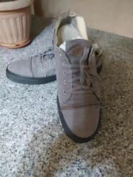 слипоны бу: Продаю кеды42-42,5в отличном состоянии цвет серый . Смотреть — 2