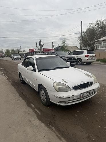 күзгү: Daewoo Nubira: 2000 г., 1.5 л, Кол менен иштөөчү, Бензин, Седан — 1