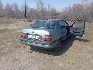 кассеты аудио: Volkswagen Passat: 1989 г., 1.8 л, Ручные, Бензин, Седан — 2