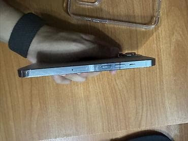 7 iphone: IPhone 14 Pro, Б/у, 128 ГБ, Deep Purple, Чехол, 100 % — 3
