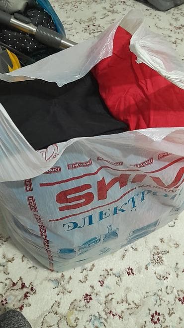 Отдаю вещи даром женские вещи