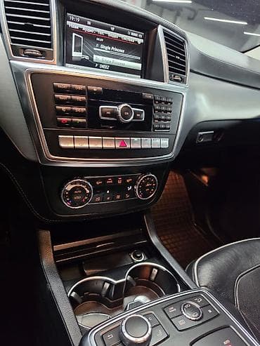 x166: Mercedes-Benz GL-Class: 2014 г., Внедорожник — 6