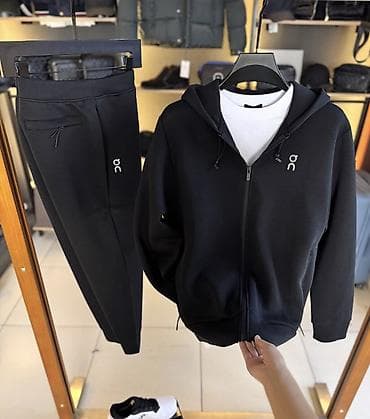 купальник s: Мужской спортивный костюм, M, L, XL, Новый, цвет - Черный, Самовывоз, Бесплатная доставка, Платная доставка — 1