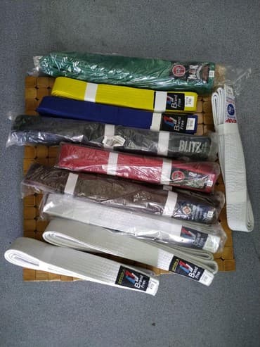 настольный теннисная ракетка: Пояса для таэквондо, каратэ, дзюдо Размеры в наличии! Цвета — 1