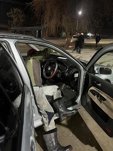 rx 590: Volkswagen Golf: 2005 г., Хэтчбэк — 6