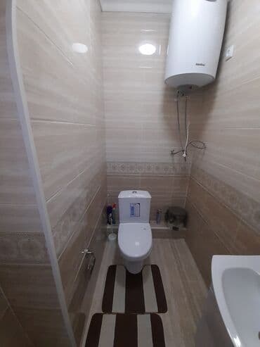 элитная квартира посуточно: 1 комната, Банные принадлежности, Душевая кабина, Постельное белье — 5