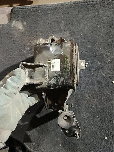 снижена: Подушка коробки передач Kia 2015 г., Оригинал — 2