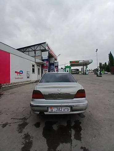 разбитые авто: Daewoo Nexia: 2000 г., 1.6 л, Механика, Бензин, Седан — 4