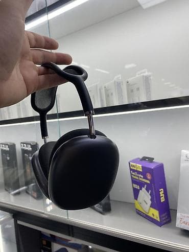 студийный микрофон: Беспроводные накладные наушники, Apple — 1