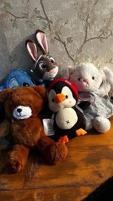 бу пчелка: Подарочный набор с мягкими игрушками и сладостями. Состав: - Плюшевый — 4