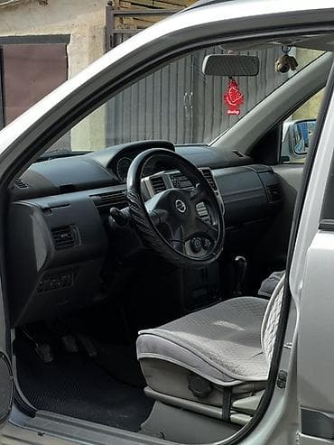 Унаа сатуу: Nissan X-Trail: 2005 г., 2 л, Кол менен иштөөчү, Бензин, Кроссовер — 7
