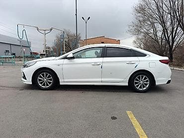 sonata: Hyundai Sonata: 2018 г., Седан — 3