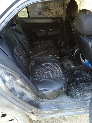 Mitsubishi Lancer: 2004 г., 1.6 л, Механика, Бензин, Седан — 3