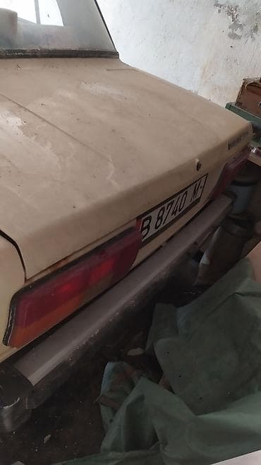 m class: ВАЗ (ЛАДА) 2105: 1984 г., 1.5 л, Ручные, Бензин, Седан — 4