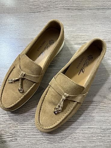 lore piano: Лоферы, 38, Loro Piana, Новый, цвет - Бежевый, Бесплатная доставка — 1