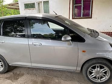 210 cdi: Honda Jazz: 2002 г., 1.5 л, Механика, Бензин, Хэтчбэк — 3