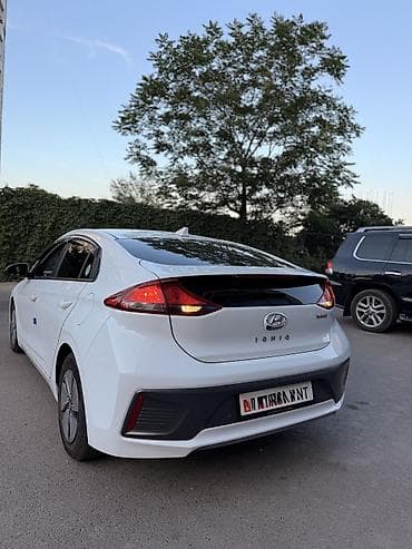 хендай ионик: Hyundai Ioniq: 2020 г., 1.6 л, Автомат, Электромобиль, Хэтчбэк — 10