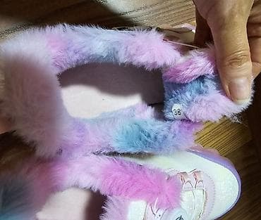 Сабо: Продаю детские утеплённые кроссовки 38 размера. Маломерки. С тёплым — 4