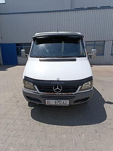 бетонные панели: Легкий грузовик, Mercedes-Benz, Стандарт, 2 т, Б/у — 1