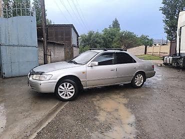 e star: Toyota Camry: 2001 г., 2.2 л, Газ — 2