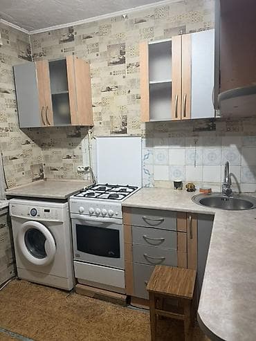 снять 2ух комнатную квартиру: 2 комнаты — 7