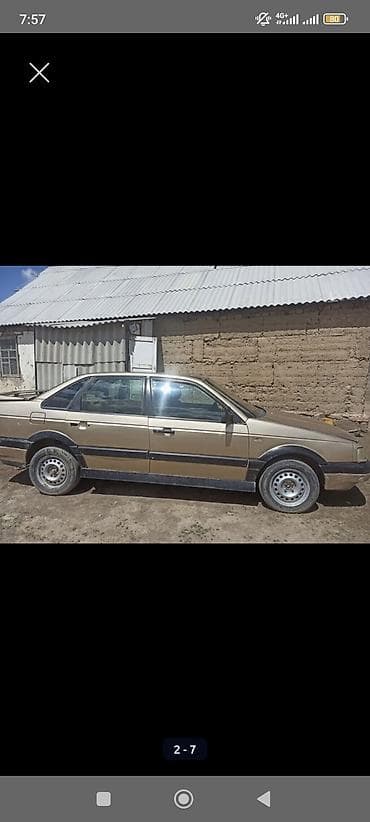 Унаа: Volkswagen Passat: 1988 г., 1.8 л, Кол менен иштөөчү, Бензин, Седан — 6