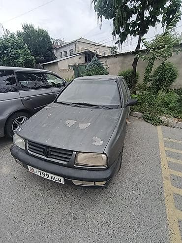 vin code: Volkswagen Vento: 1992 г., 1.8 л, Механика, Бензин, Седан — 5