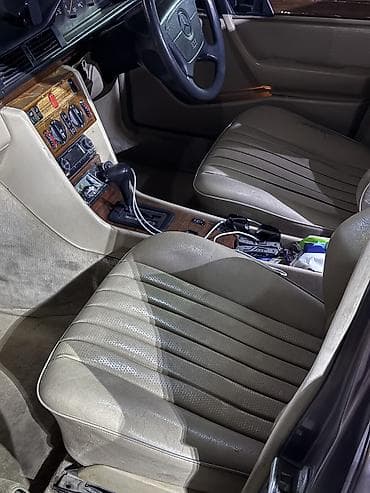 Транспорт: Mercedes-Benz W124: 1993 г., 2.2 л, Автомат, Бензин, Седан — 4