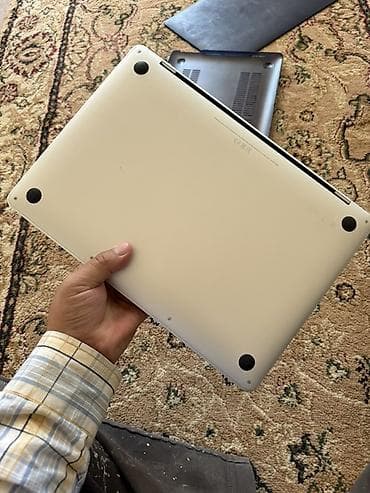 Apple MacBook Pro 13" (2020, чип Apple M1) - Процессор: Apple M1