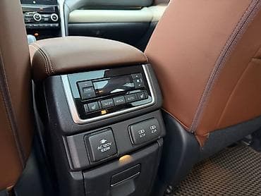 Subaru: Subaru Ascent: 2018 г., 2.4 л, Вариатор, Бензин, Кроссовер — 5