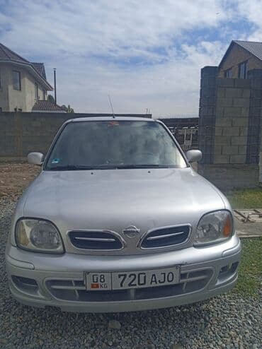 Nissan March: 2002 г., 1 л, Механика, Бензин, Седан