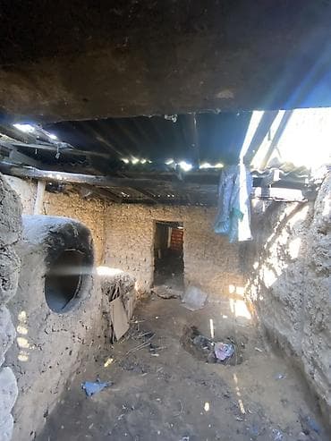 продаю дом в киргизии 1: Одноэтажный сельский дом с верандой и двумя изолированными комнатами — 5