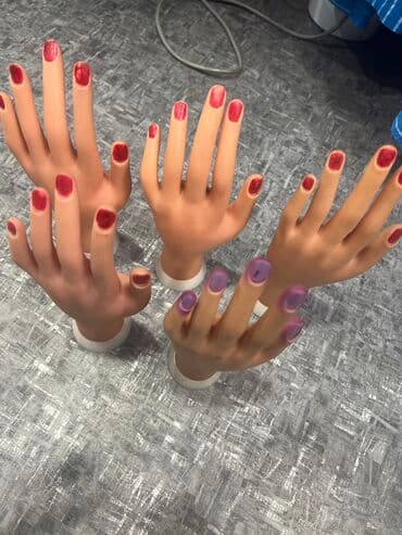 купить манекены бу: Руки манекен в наличии пять штук гнуться пальцы каждая по 200 сом — 1