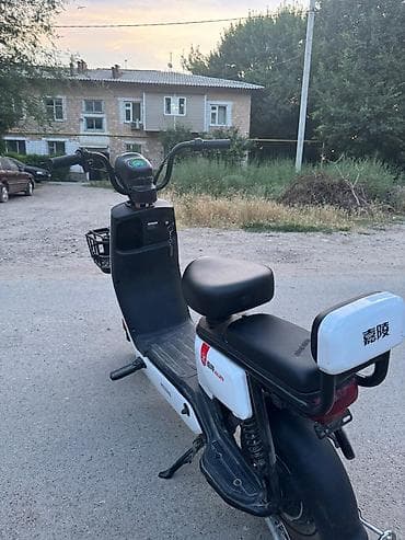 электро скутыр: Скутеретта 50 куб. см, Электро, Б/у — 2