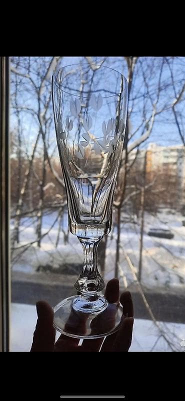 Другие товары для кухни: Бокал на ножке с матовым растительным орнаментом. - Материал — 3